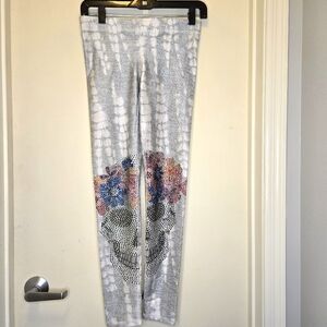 Terez White and Black Skull Leggings